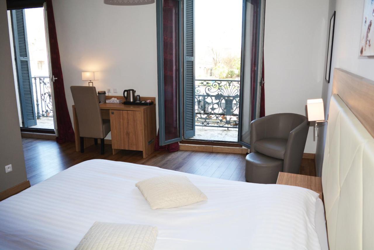 Le Grand Hotel Moliere Pezenas Bagian luar foto