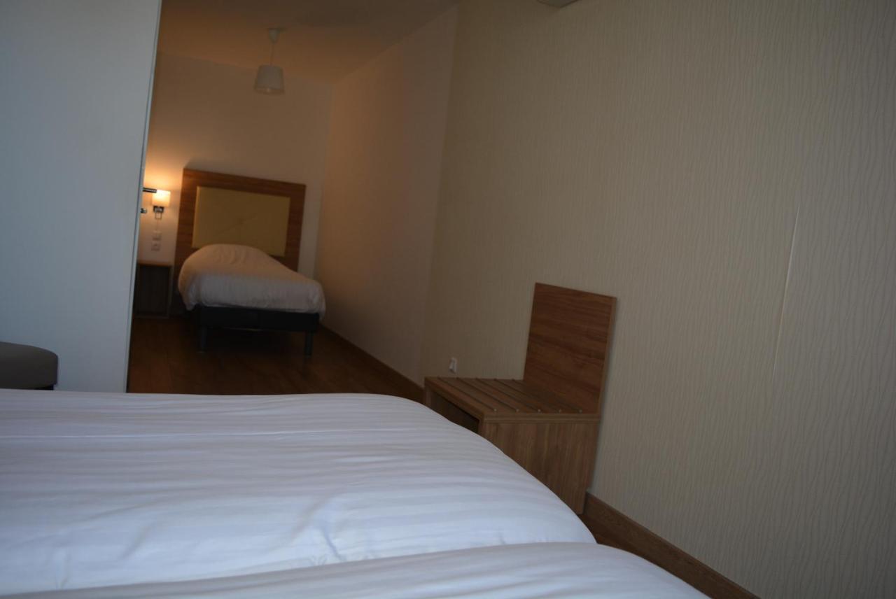 Le Grand Hotel Moliere Pezenas Bagian luar foto