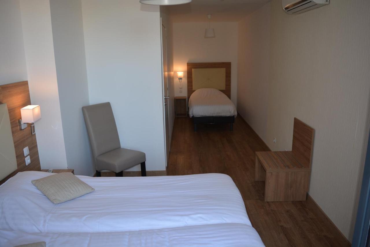 Le Grand Hotel Moliere Pezenas Bagian luar foto
